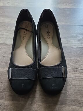 Black Women's Slip-On Ballet Flats with Decorative Metal Trim